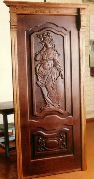 Door2.jpg
